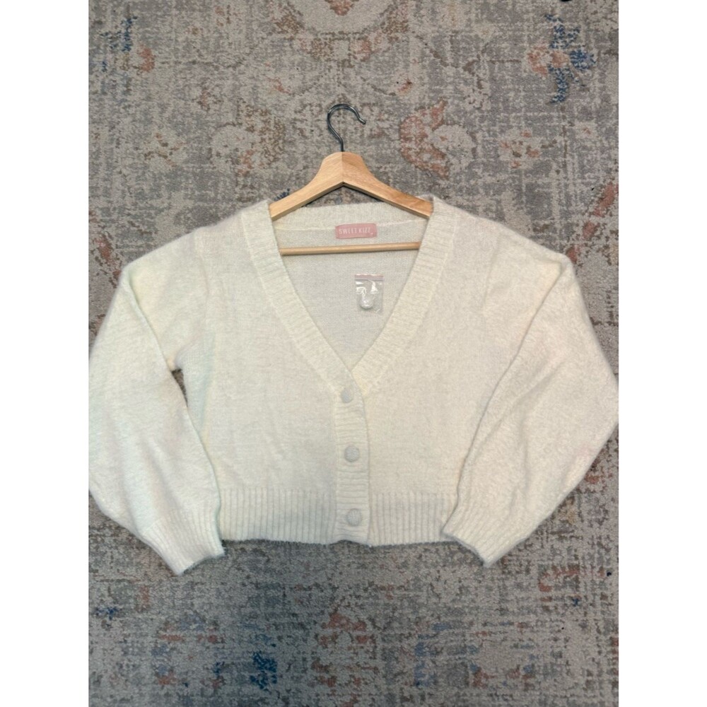 Sweet Kizz Ivory Cropped Cardigan Fuzzy Knit Button Front Size M NWT